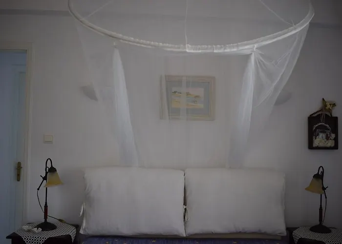 Nyaraló Anna Párosz